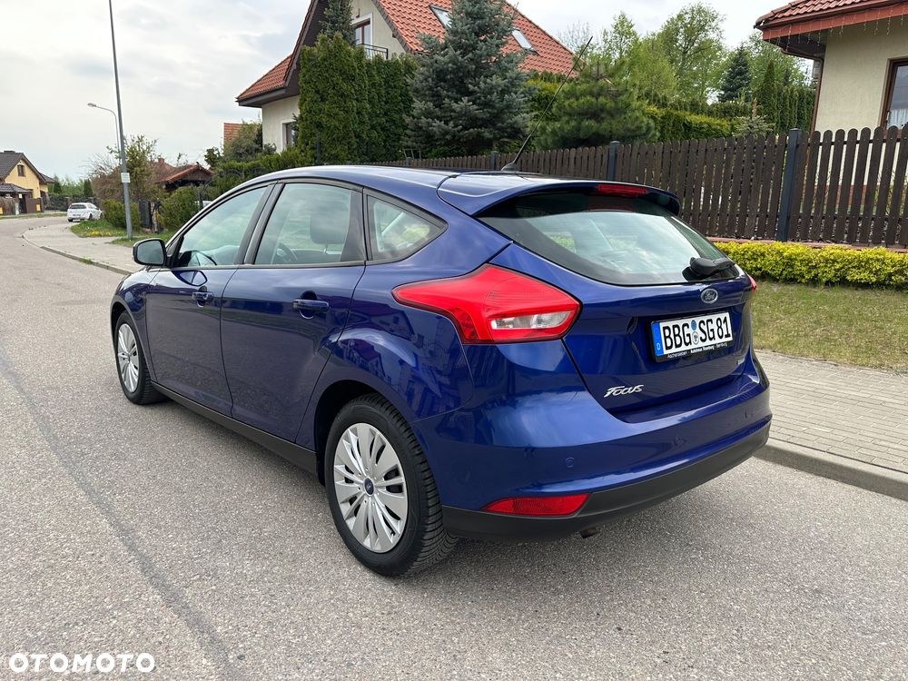 Ford Focus 1.0 EcoBoost Titanium - 9