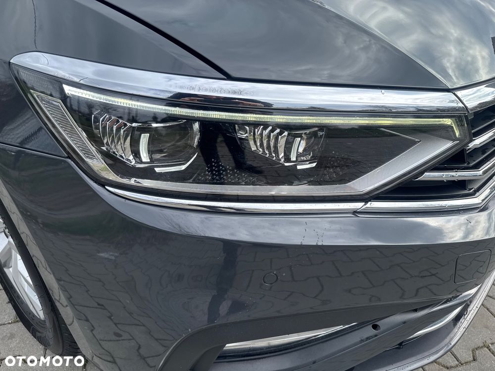 Volkswagen Passat - 9