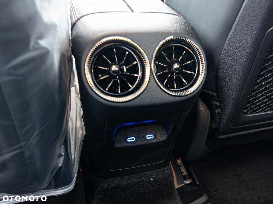 Mercedes-Benz CLA 200 mHEV 8G-DCT - 16