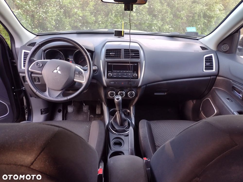 Mitsubishi ASX - 9
