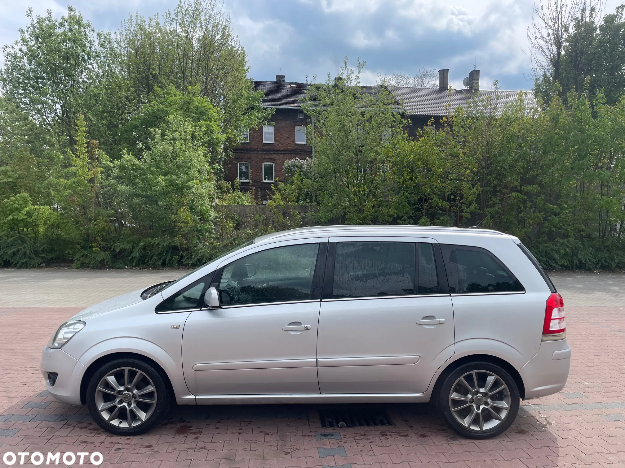 Opel Zafira 1.8 Cosmo EasyTronic - 3