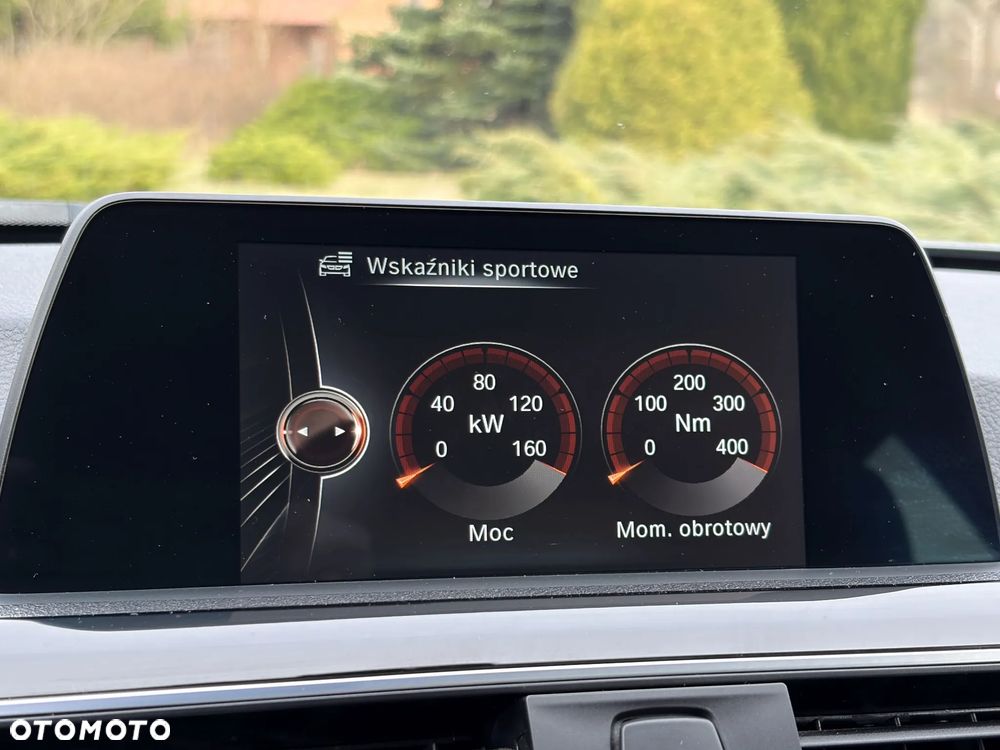 BMW Seria 3 318d Sport Line - 31