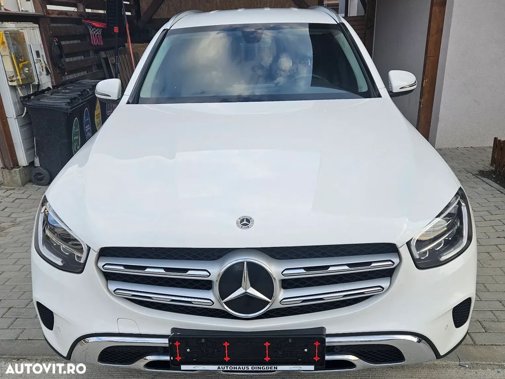 Mercedes-Benz GLC 300 e 4MATIC - 1
