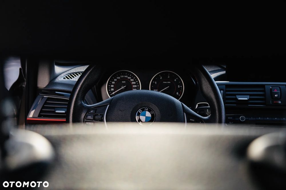 BMW Seria 1 118d - 18