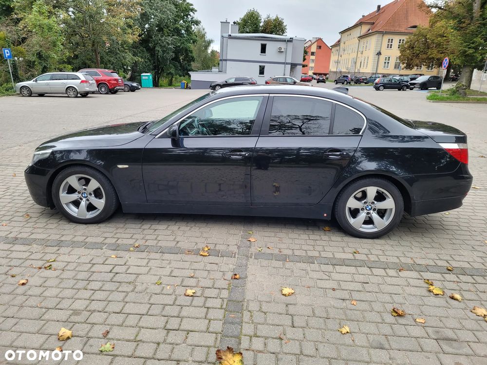 BMW Seria 5 520i - 3