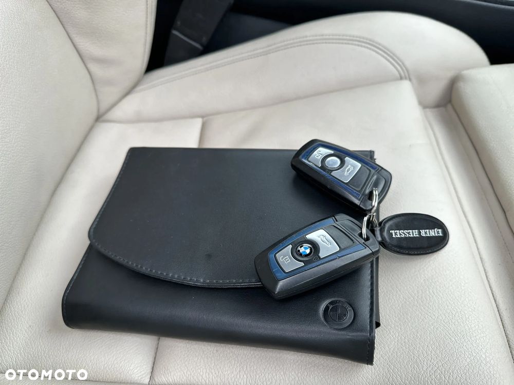 BMW X3 xDrive20d sport - 38