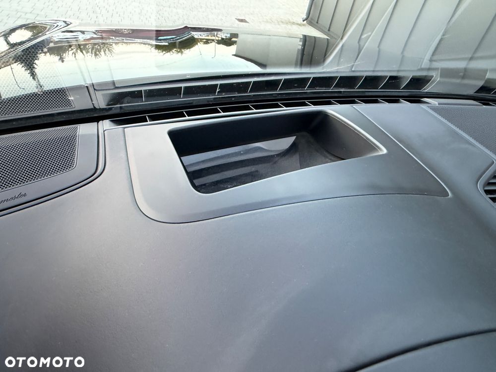 Porsche Cayenne Turbo - 30