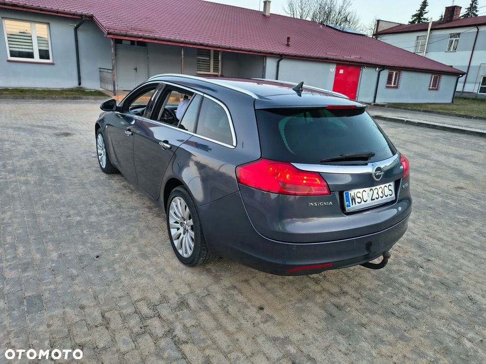 Opel Insignia 2.0 CDTI - 9