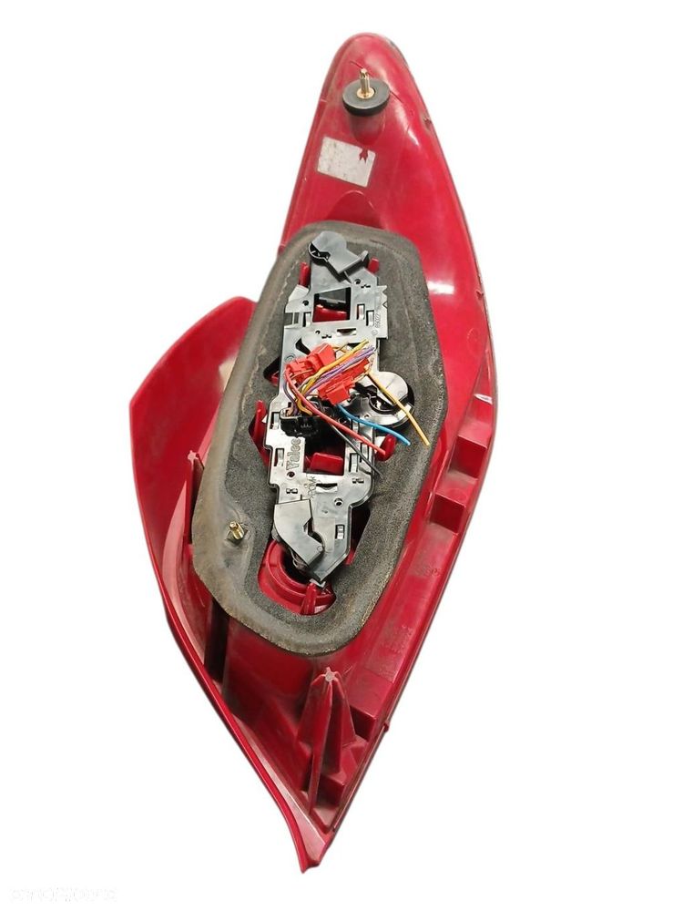 LAMPA LEWA TYLNA PEUGEOT 307 H/B - 3