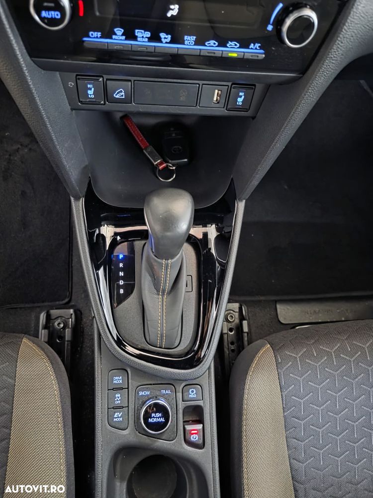 TOYOTA Yaris Cross 2023 — imagine 13
