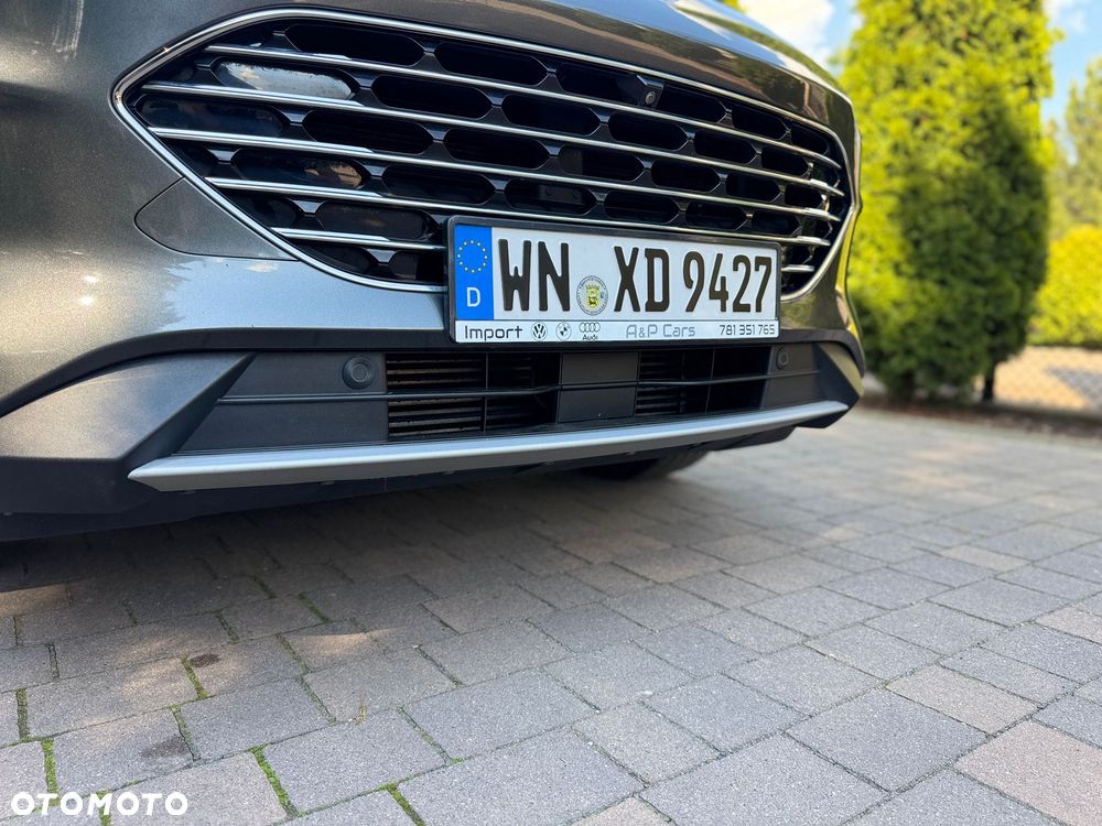 Ford Kuga 1.5 EcoBoost TITANIUM - 11