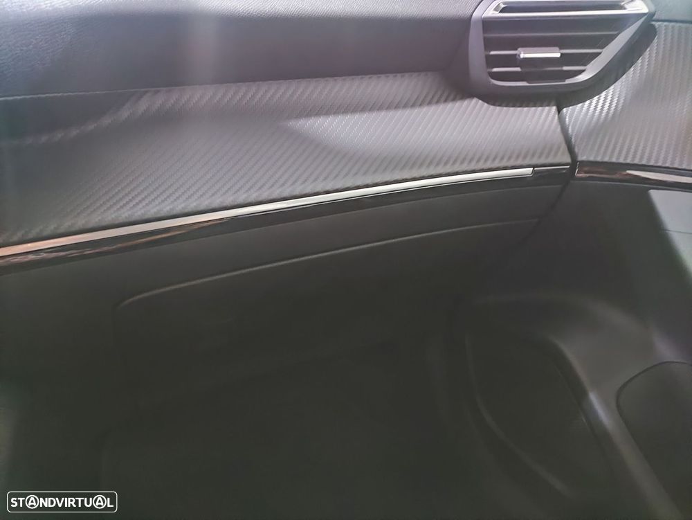 Peugeot 2008 1.2 PureTech Style - 26