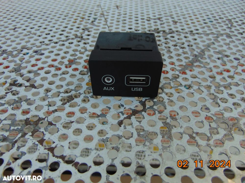 Port USB Hyundai Tucson 2014-2020 aux modul usb cod d3500 mufa usb - 1