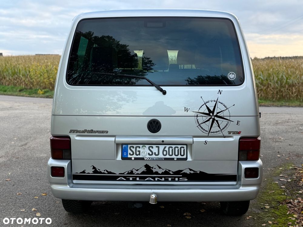 Volkswagen Multivan Standard - 28