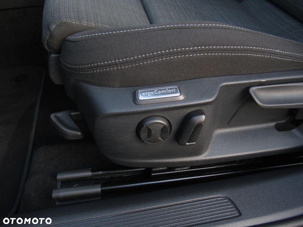 Volkswagen Passat 1.5 TSI EVO Business DSG - 7