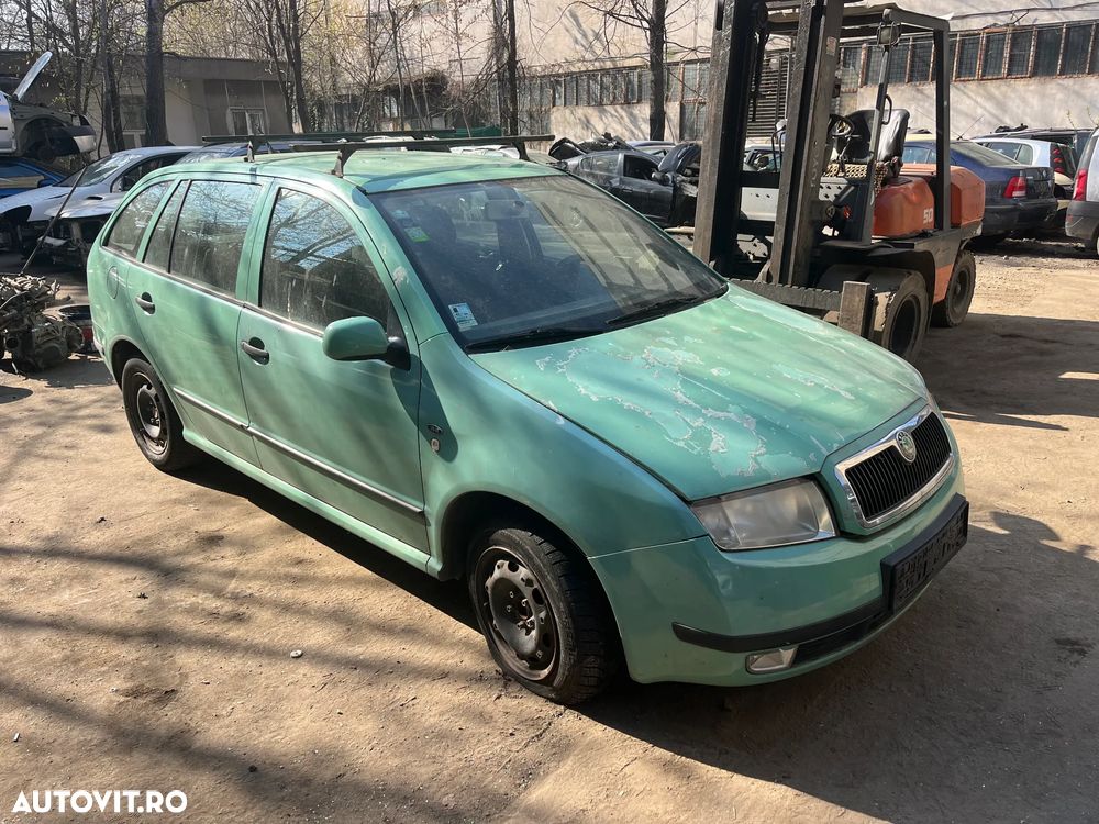 Dezmembrez Skoda Fabia 1 break verde 1,4 16v 2003 - 4