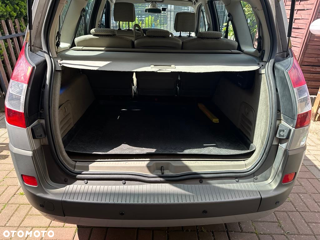Renault Grand Scenic Gr 1.9 dCi Confort Privilege - 3