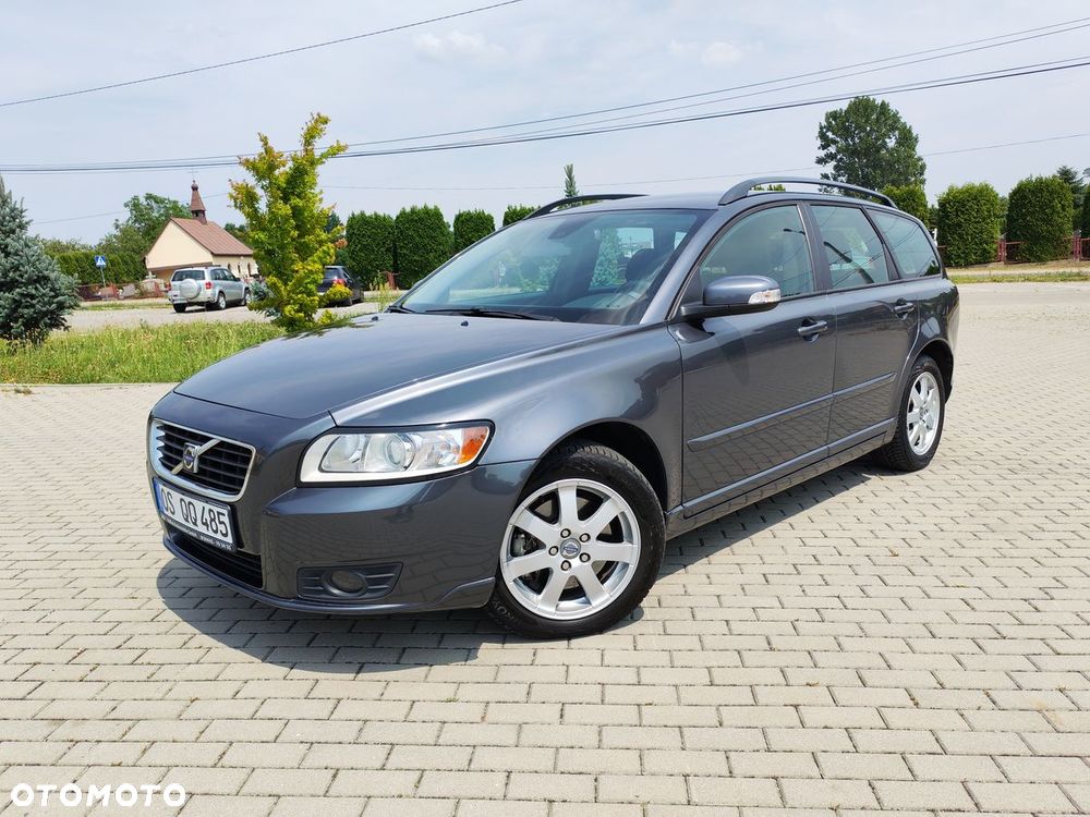 Volvo V50 - 1