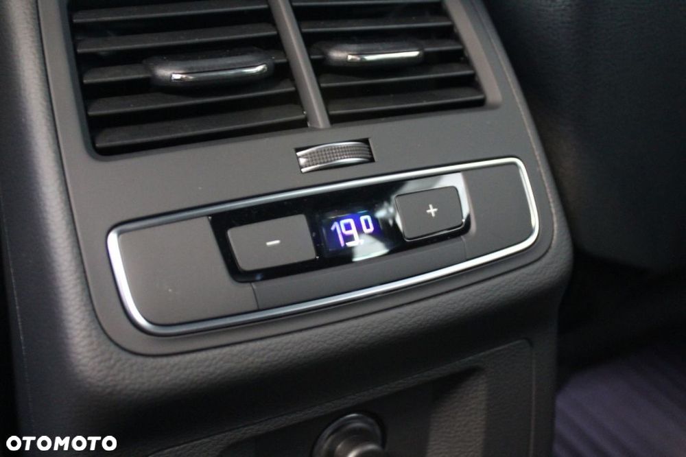 Audi A4 Allroad - 12