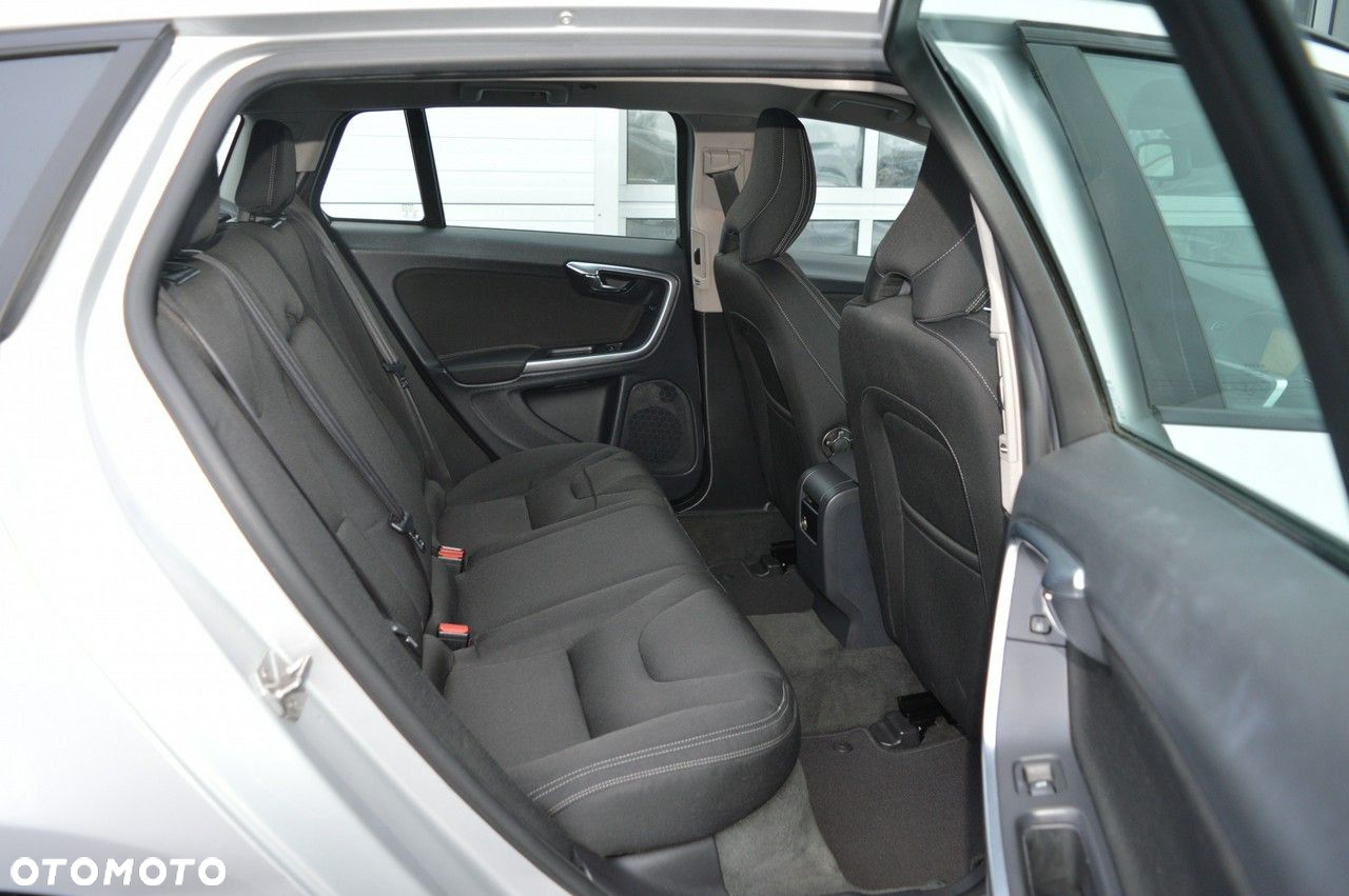 Volvo V60 D2 Kinetic - 30