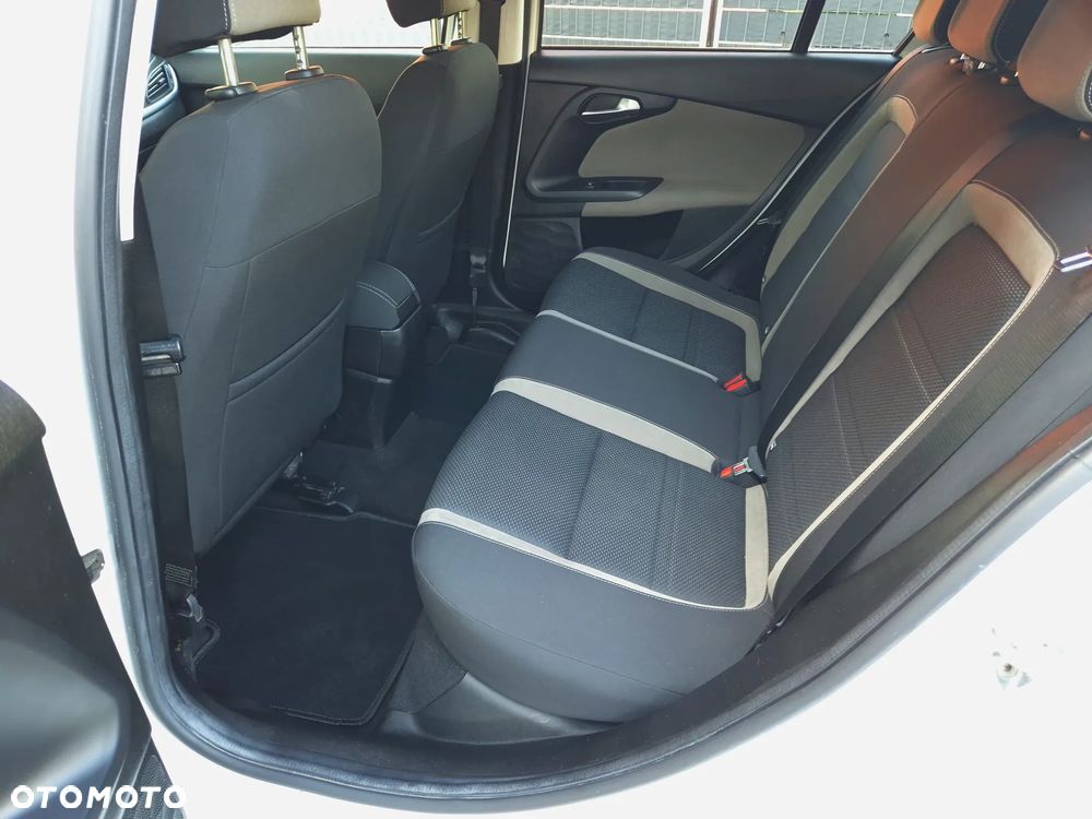 Fiat Tipo 1.4 T-Jet 16v Lounge - 27