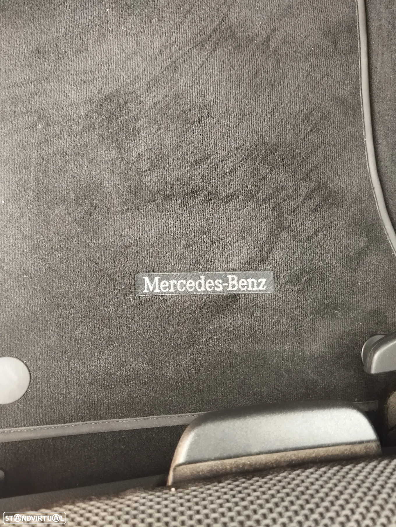Mercedes-Benz E 220 d Avantgarde+ - 22