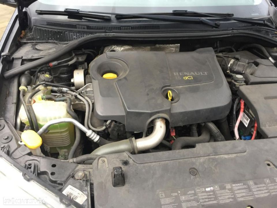 Renault Laguna III 1.5 dci 110cv de 2010 para peças - 7