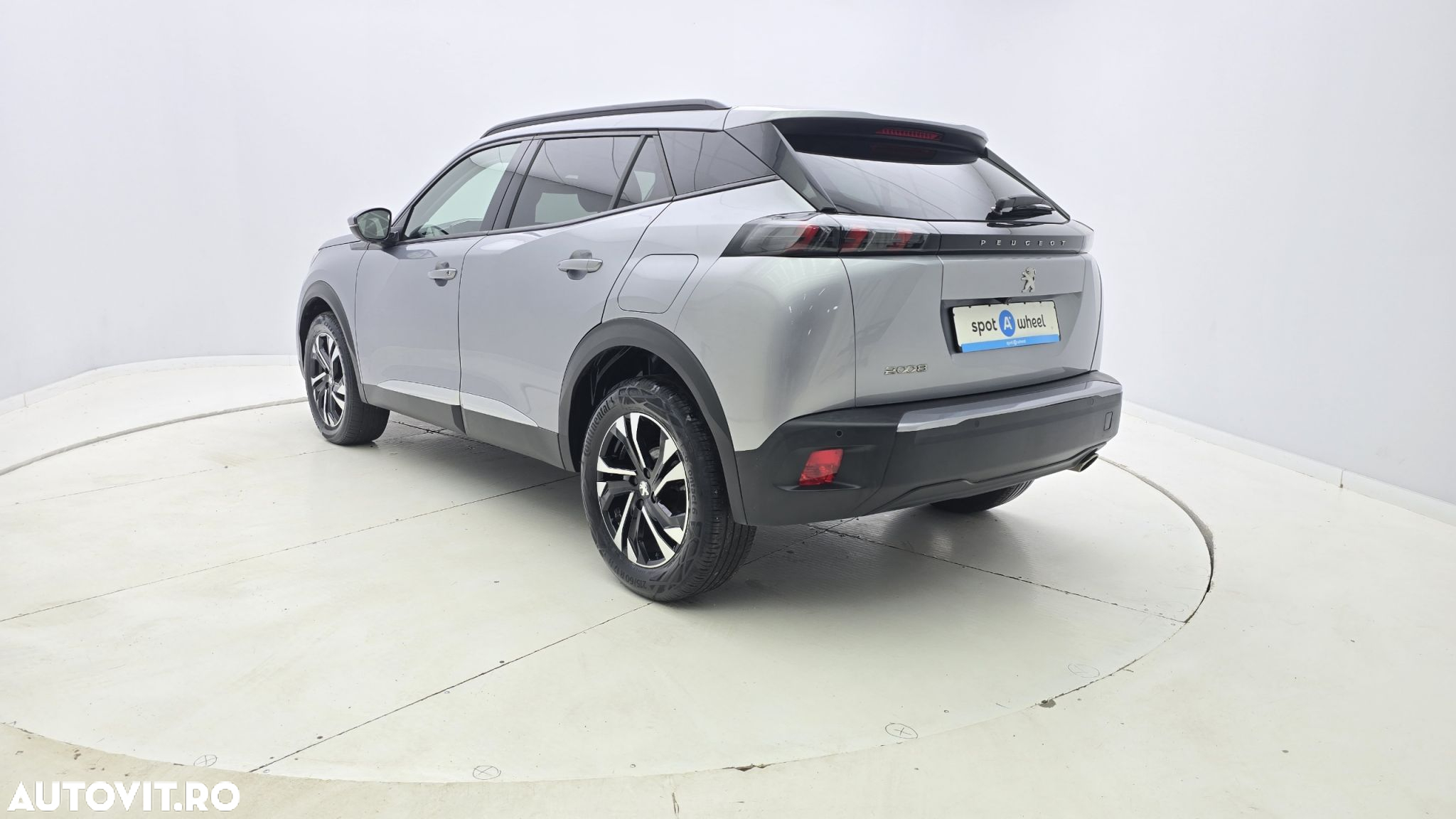 Peugeot 2008 1.5 BlueHDI STT EAT8 Allure - 8