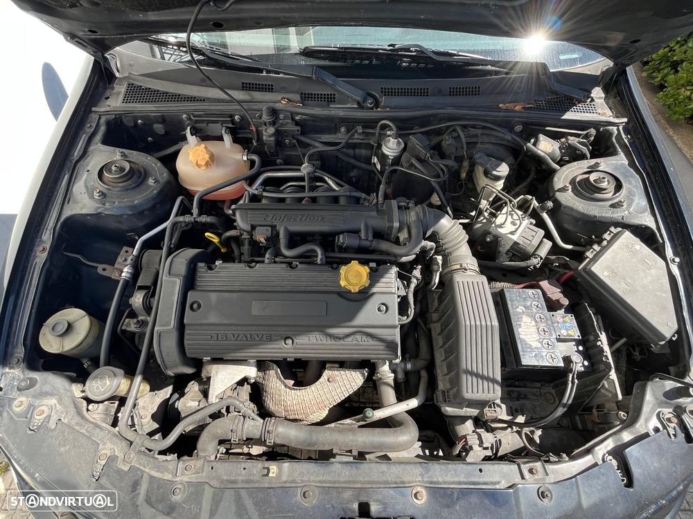 MG ZR 105 — fotografia 4