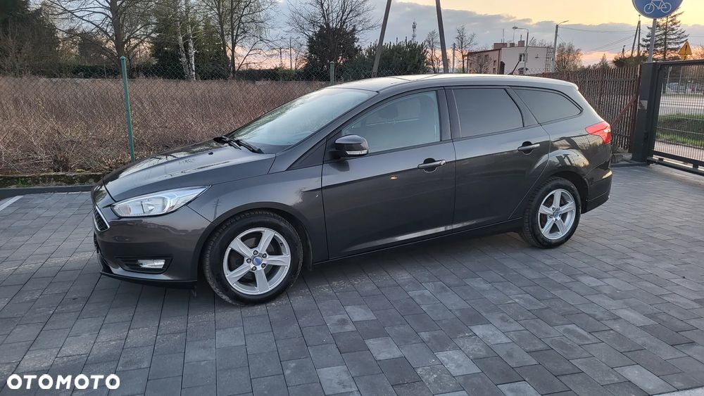 Ford Focus 1.5 TDCi ECOnetic 88g Start-Stopp-System Titanium - 8