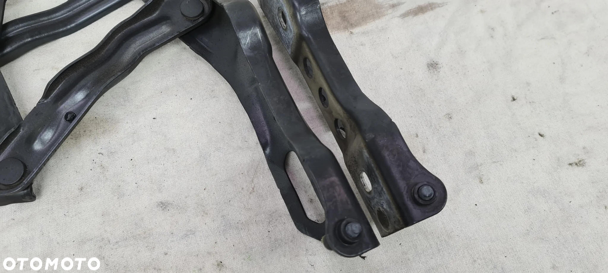 SKODA KODIAQ ZAWIASY MASKI LEWY PRAWY 565823301 565823302 - 7