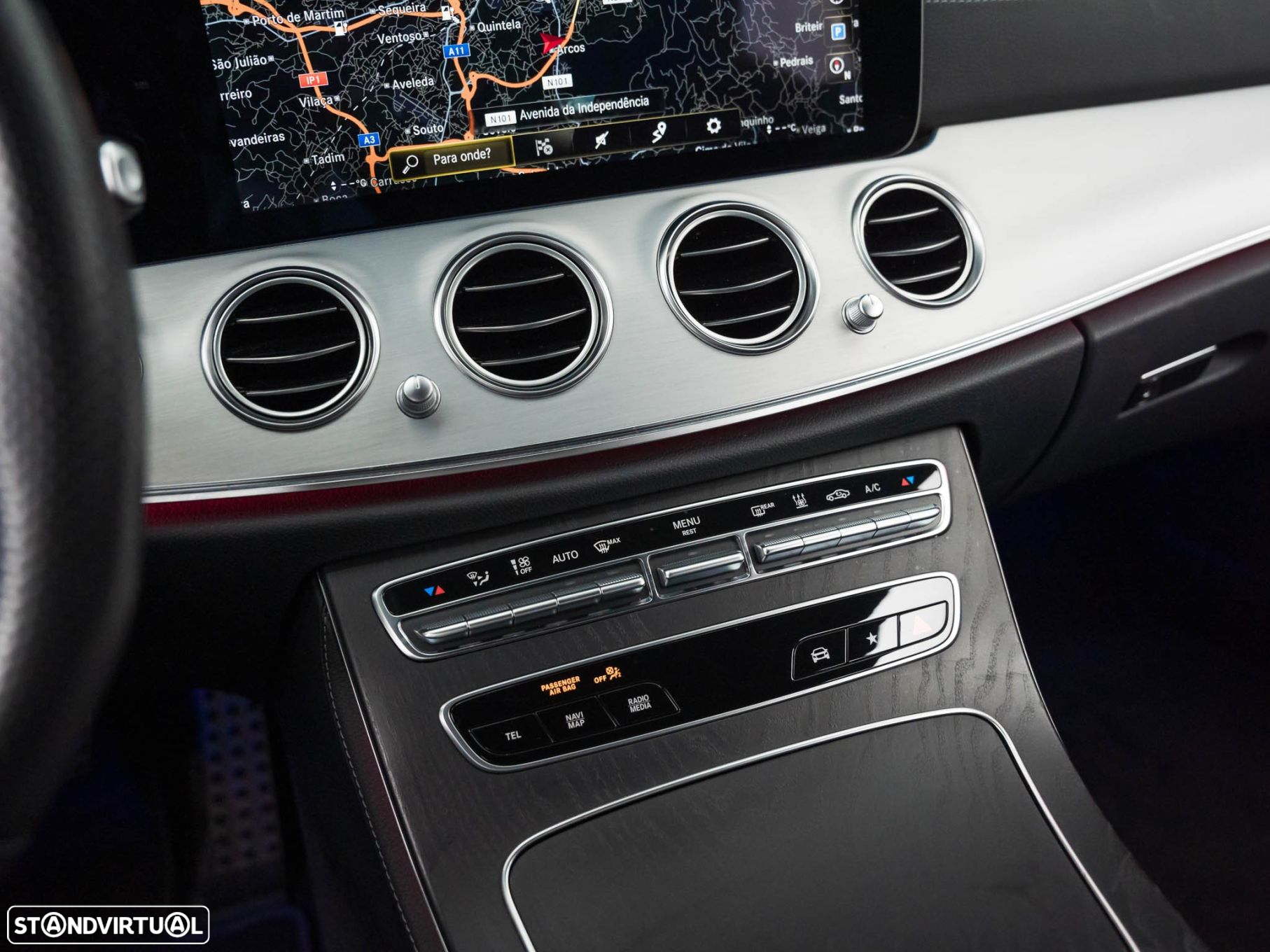 Mercedes-Benz E 300 e AMG Line - 30