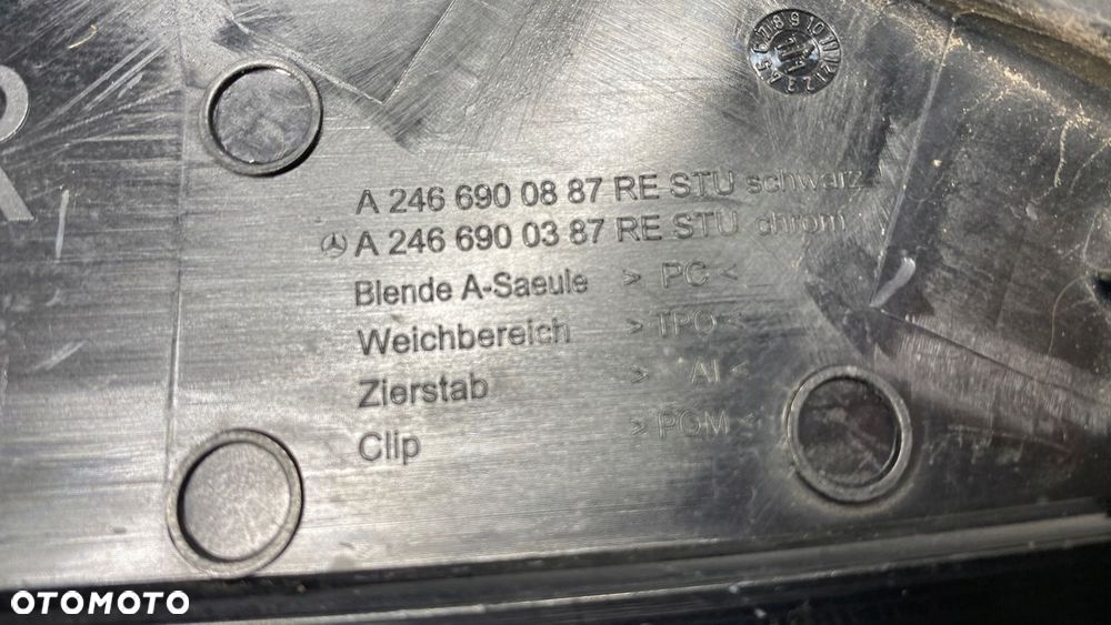 MERCEDES B-KLASA W246 OSŁONA BŁOTNIKA TRÓJKĄT PRAWY PRAWA - 5