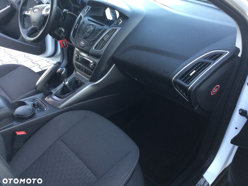 Ford Focus 1.0 EcoBoost STart-Stopp-System TITANIUM - 14