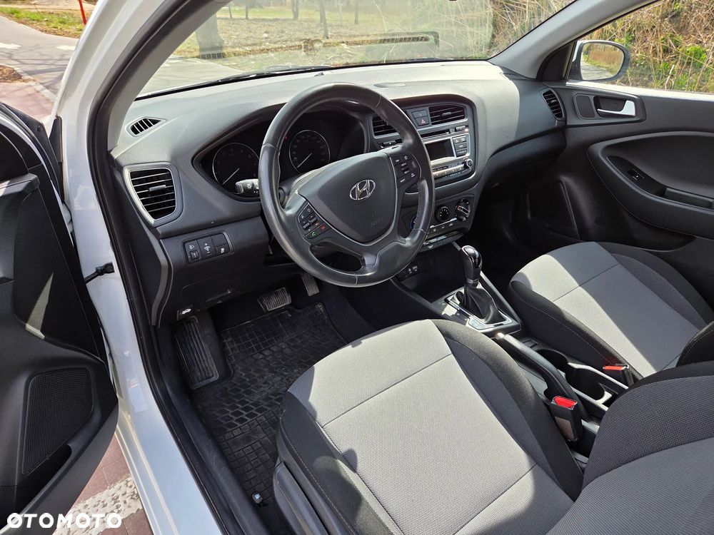 Hyundai i20 1.4 Comfort - 5
