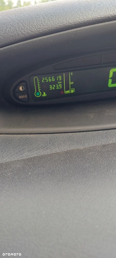 Citroën Xsara Picasso 1.6 HDi Exclusive - 6
