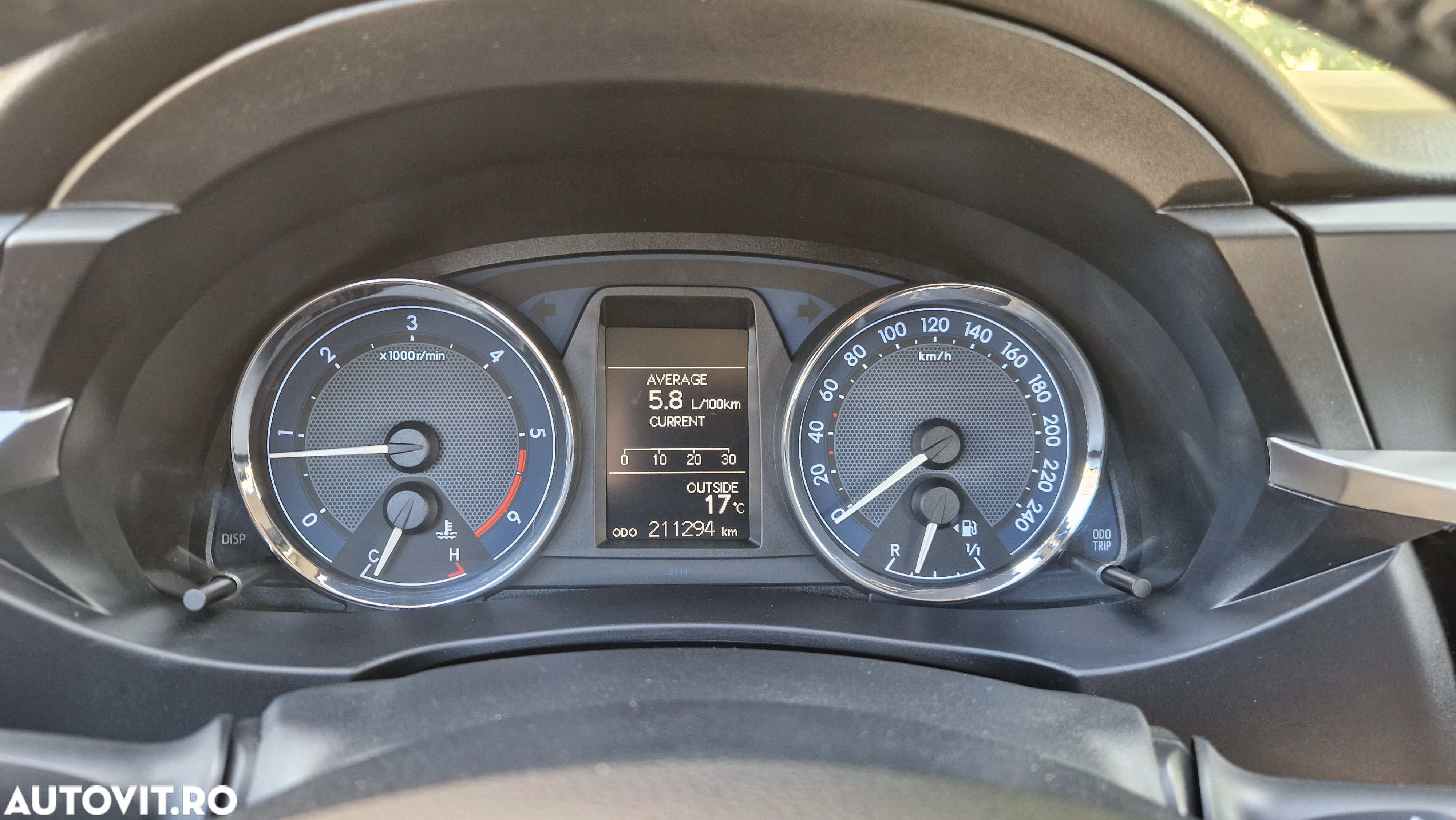Toyota Corolla 1.4 D-4D Sol - 8