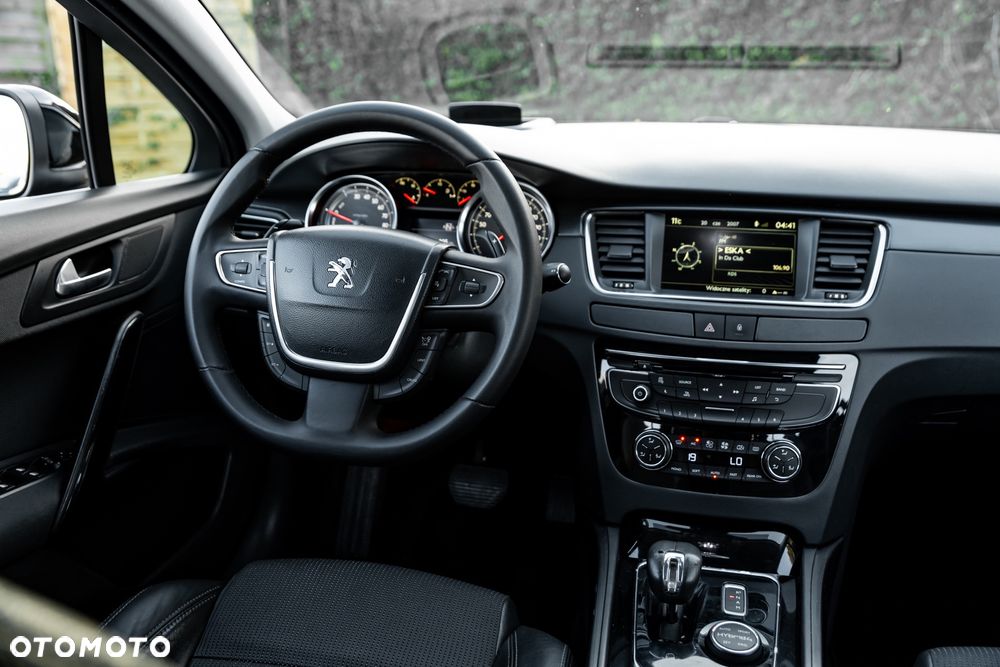 Peugeot 508 Hybrid4 - 27