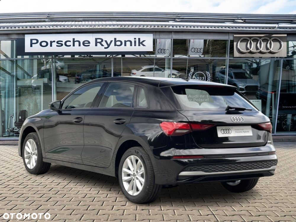 Audi A3 Sportback - 3