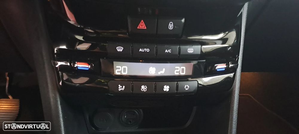 Peugeot 208 1.6 BlueHDi Allure - 51