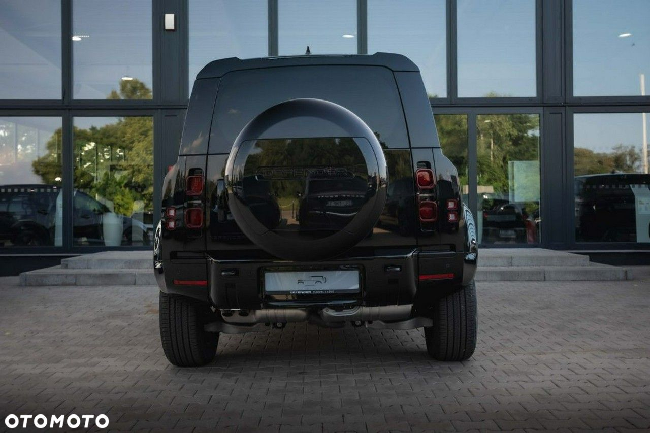 Land Rover Defender - 5