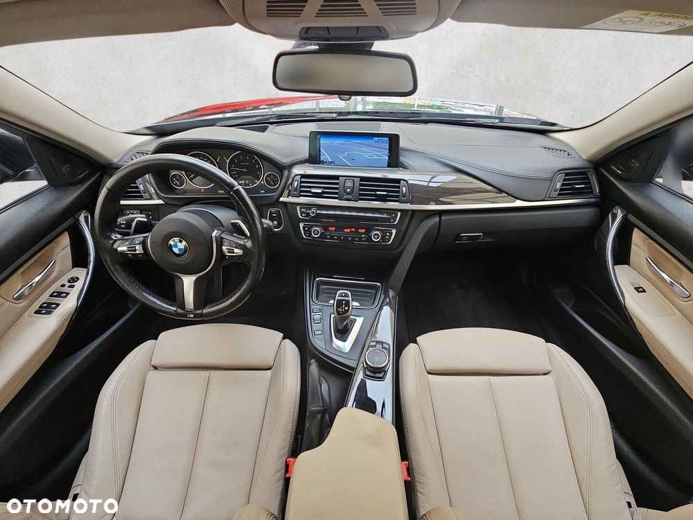 BMW Seria 3 328i xDrive - 38