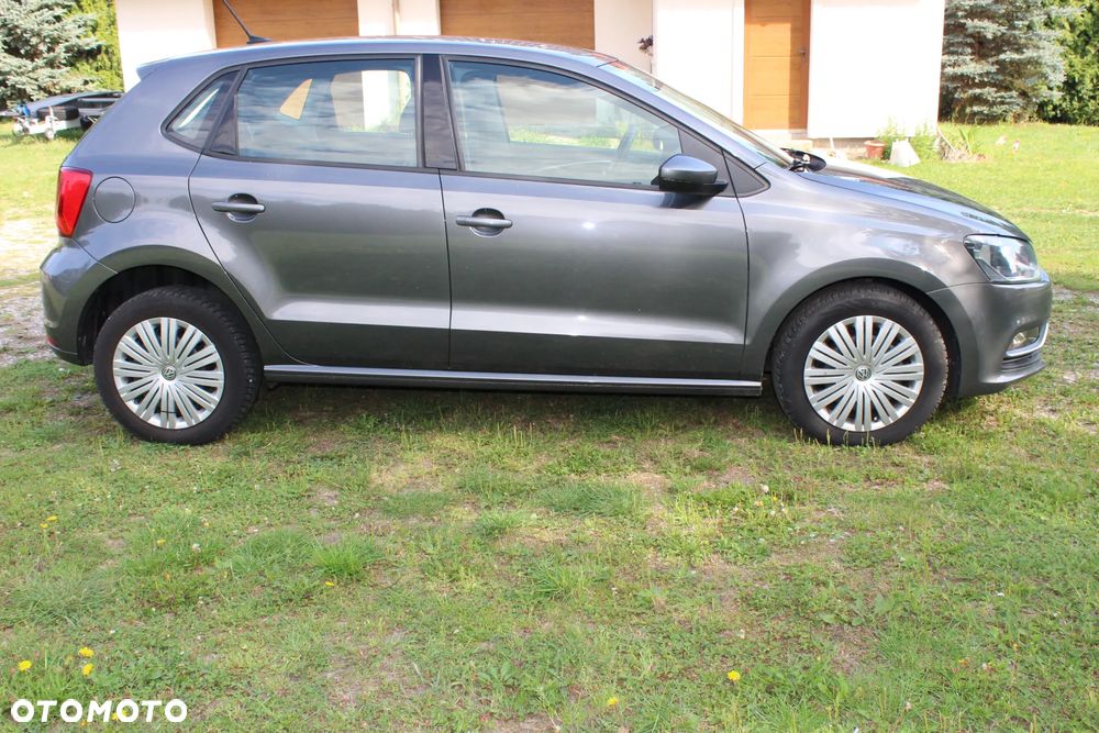 Volkswagen Polo 1.4 TDI (Blue Motion Technology) Comfortline - 4