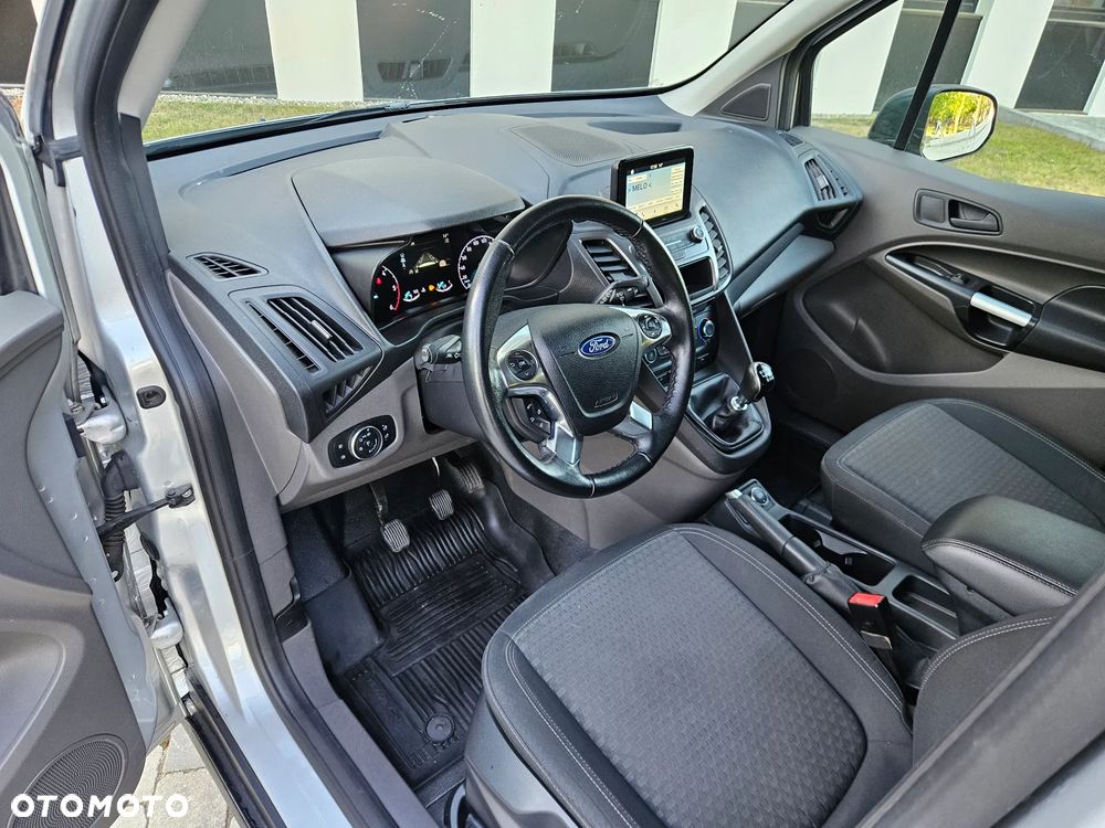 Ford Tourneo Connect - 15