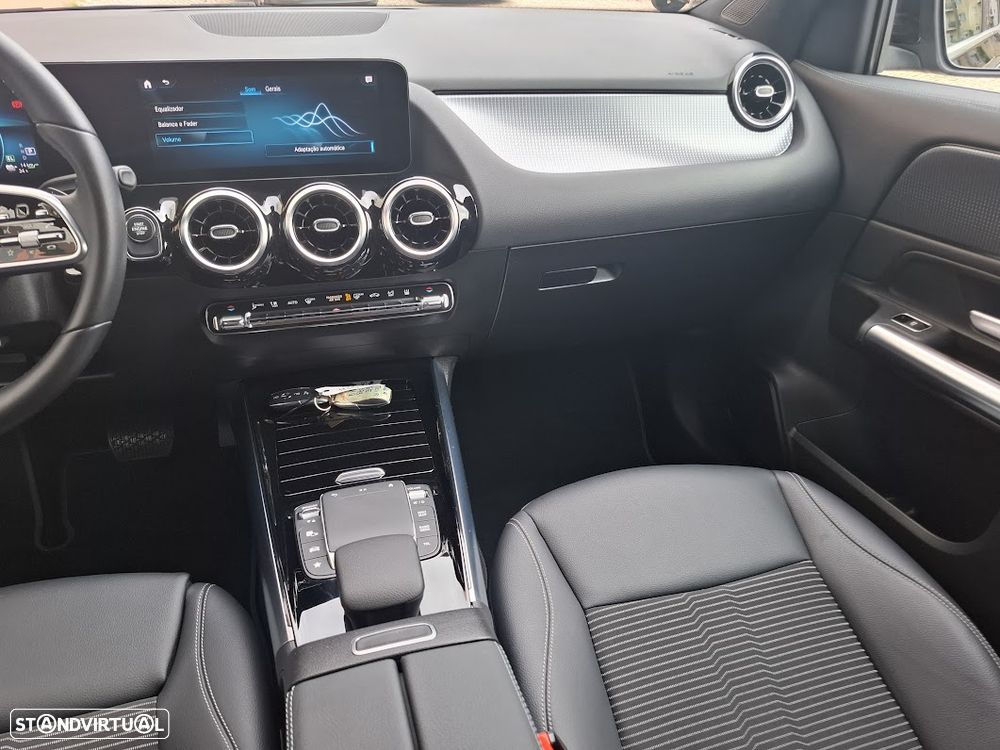 Mercedes-Benz GLA 250 e 8G-DCT Edition Plug-in-Hybrid - 9