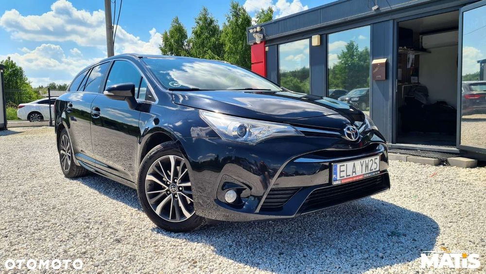 Toyota Avensis - 23