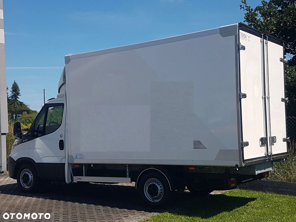 Iveco DAILY CHŁODNIA IZOTERMA AGREGAT THERMO KING V-200 MAX GRZANIE 7EP 3,68x2,10x2,10 KLIMA KRAJOWY - 3