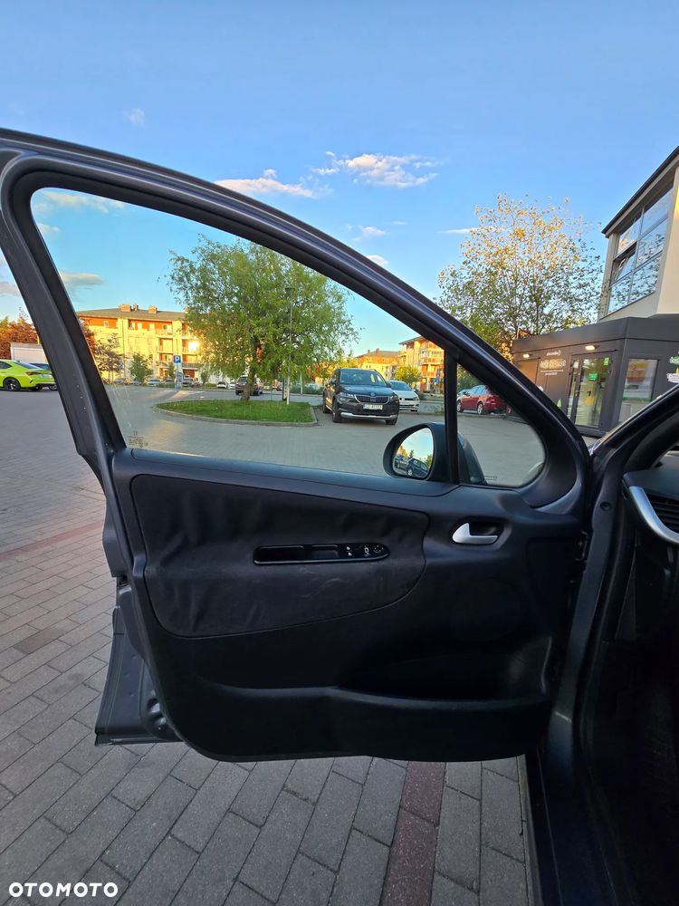 Peugeot 207 1.4 Trendy - 14