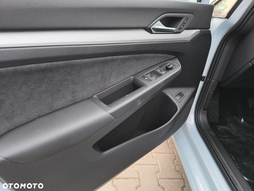 Volkswagen Golf - 18