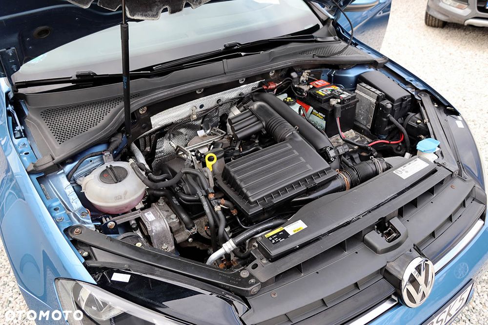 Volkswagen Golf 1.2 TSI BlueMotion Technology Cup - 39